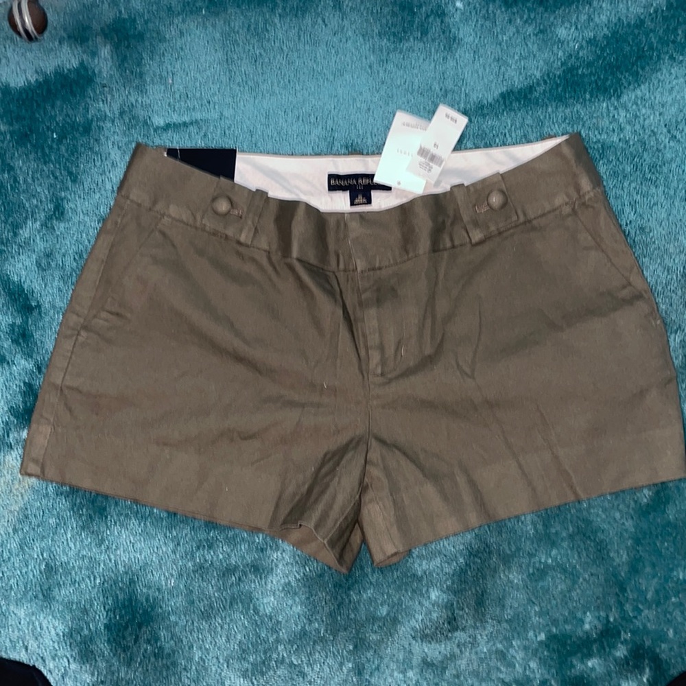 Banana Republic Shorts - New with Tags